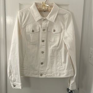 Women’s classic jean jacket NWOT white size M